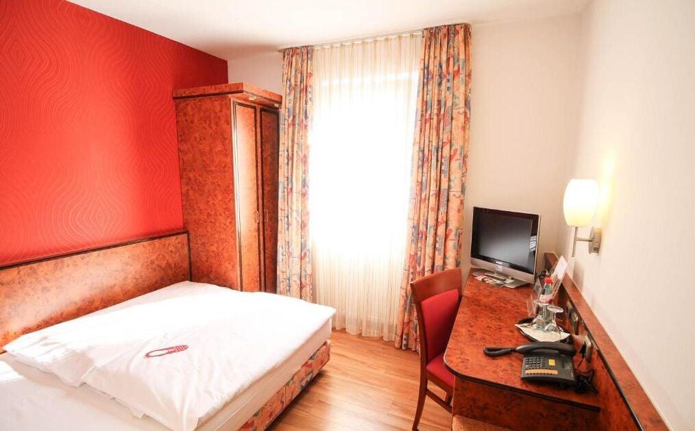 Hotel Miramar Am Roemer Франкфурт-на-Майне Экстерьер фото