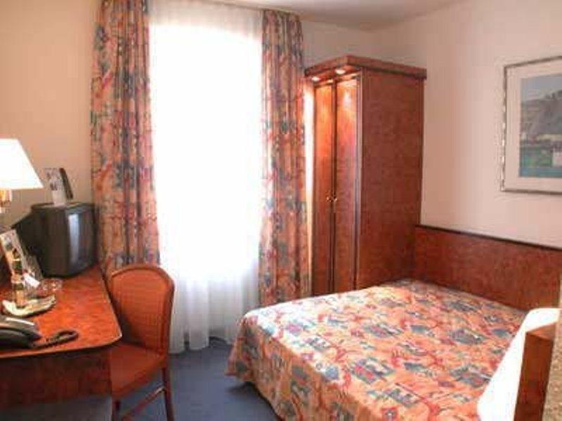 Hotel Miramar Am Roemer Франкфурт-на-Майне Номер фото